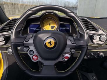 Ferrari 488 Spider — photo 10
