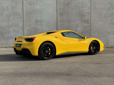 Ferrari 488 Spider — photo 20