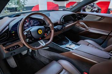 Ferrari Purosangue — photo 9