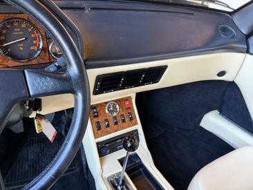 Ferrari Mondial T — photo 10