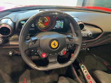 Ferrari F8 Spider — photo 9
