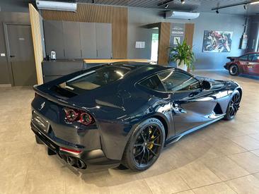 Ferrari 812 Superfast — photo 7