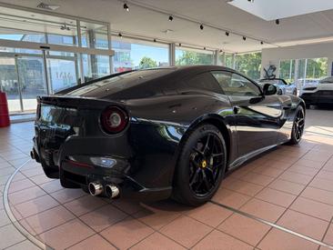 Ferrari F12 Berlinetta — photo 9