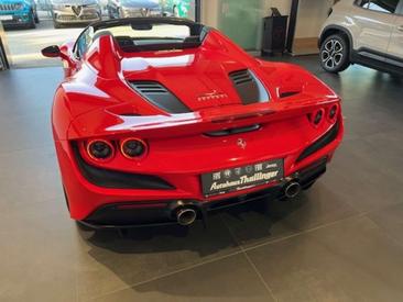 Ferrari F8 Spider — photo 19