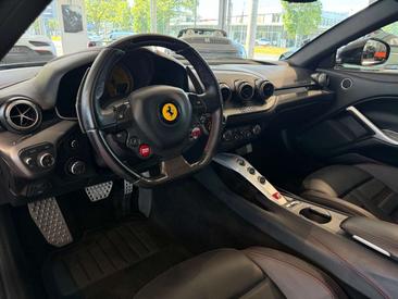 Ferrari F12 Berlinetta — photo 14
