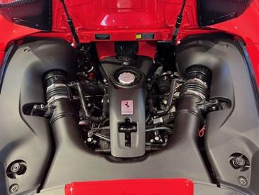 Ferrari F8 Spider — photo 20
