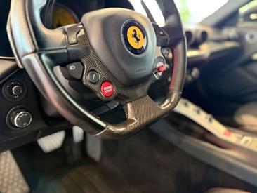 Ferrari F12 Berlinetta — photo 21
