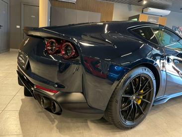Ferrari 812 Superfast — photo 28
