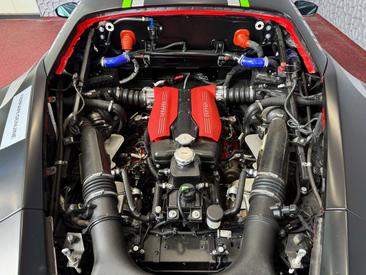 Ferrari 488 — photo 12
