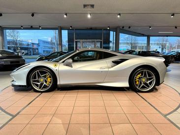Ferrari F8 Tributo — photo 5
