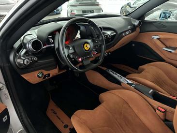 Ferrari F8 Tributo — photo 21