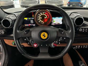 Ferrari F8 Tributo — photo 29