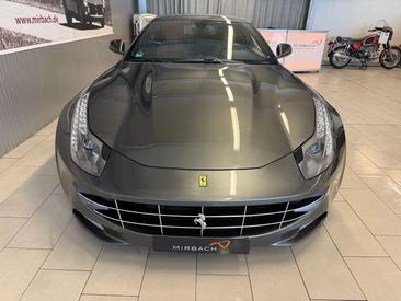 Ferrari FF — photo 3