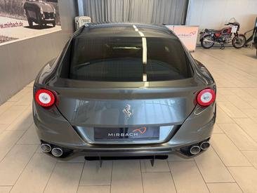 Ferrari FF — photo 7