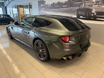 Ferrari FF — photo 8
