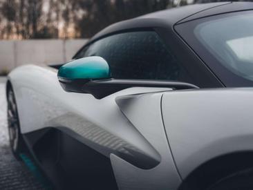 Aston Martin Valhalla V8 PHEV — photo 4