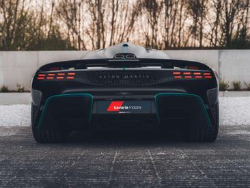 Aston Martin Valhalla V8 PHEV — photo 7