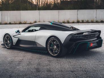 Aston Martin Valhalla V8 PHEV — photo 8