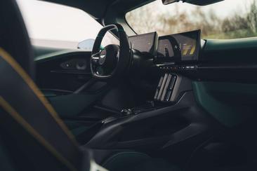 Aston Martin Valhalla V8 PHEV — photo 21