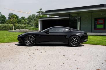 Aston Martin DB12 Coupé 4.0 V8 — photo 3