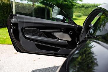 Aston Martin DB12 Coupé 4.0 V8 — photo 16