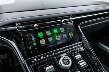 Aston Martin DB12 Coupé 4.0 V8 — photo 28