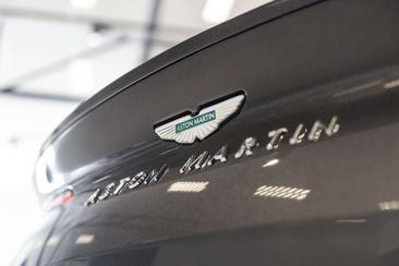 Aston Martin DB12 V8 — photo 22
