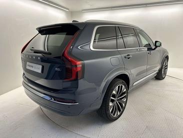 Volvo XC90 B5 Plus — photo 2