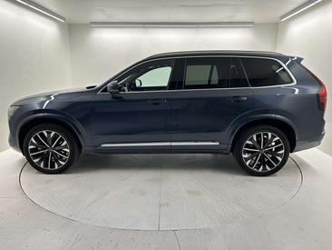 Volvo XC90 B5 Plus — photo 6
