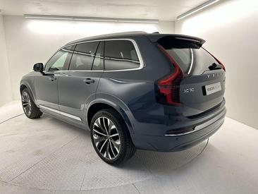 Volvo XC90 B5 Plus — photo 14