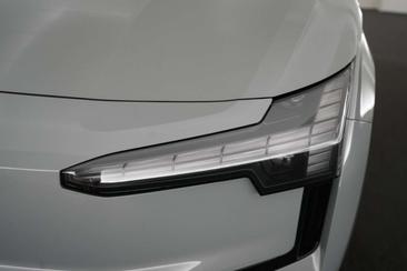 Volvo EX30 Single Motor — photo 18