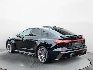 Audi RS5 — photo 3