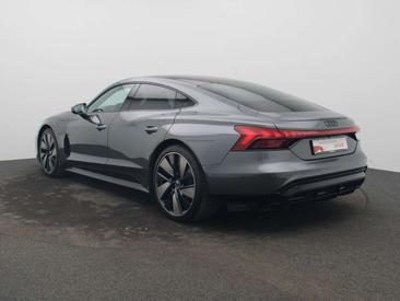 Audi E-tron GT — photo 4