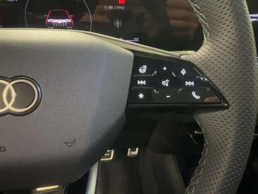 Audi SQ6 E-tron — photo 15