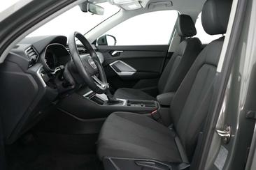 Audi Q3 35 TDI — photo 17