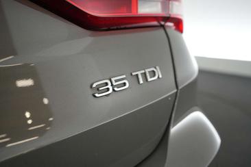 Audi Q3 35 TDI — photo 27