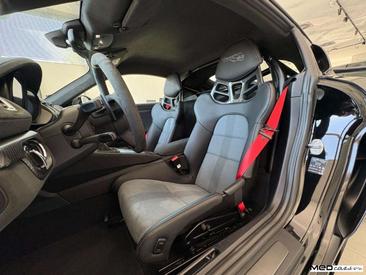 Porsche 718 Cayman GT4 RS Weissach Package — photo 11