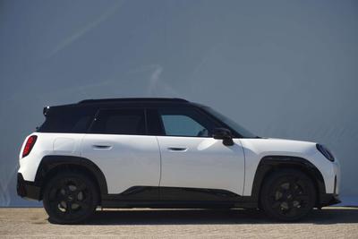 Mini Aceman Cooper E