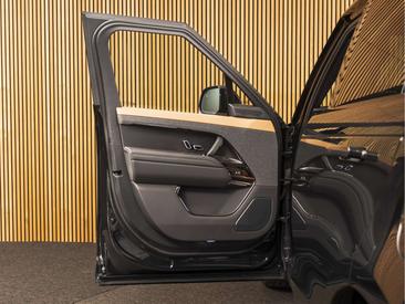 Land Rover Range Rover Sport Autobiography MY26 3.0 P550e — photo 16