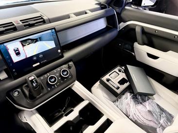 Land Rover Defender 90 D200 S — photo 12