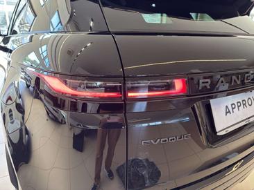 Land Rover Range Rover Evoque 1.5 I3 269 PHEV Dynamic SE AWD Auto Black — photo 9