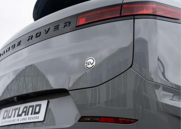 Land Rover Range Rover Sport SV — photo 11