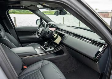 Land Rover Range Rover Sport SV — photo 19