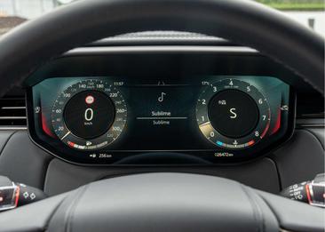 Land Rover Range Rover Sport SV — photo 22