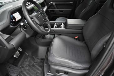 Land Rover Defender 110 4.4 V8 P635 — photo 5