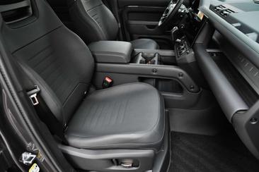 Land Rover Defender 110 4.4 V8 P635 — photo 14
