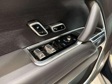 Land Rover Range Rover Autobiography Black P550e Hybrid — photo 13