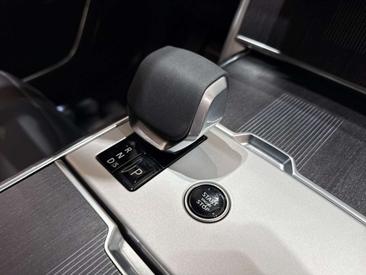 Land Rover Range Rover Autobiography Black P550e Hybrid — photo 14
