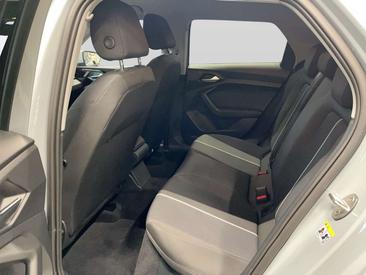 Audi A1 Advanced 30 TFSI — photo 8