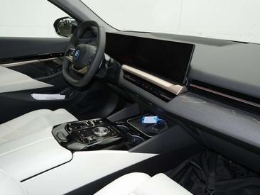 BMW Série 5 530e — photo 4